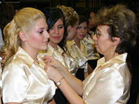 szalagavat�n k�sz�lt fot�