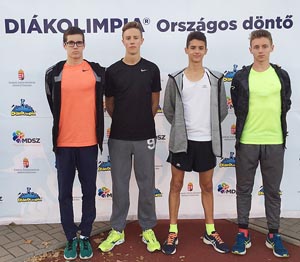 A csapat fot�ja hamarosan